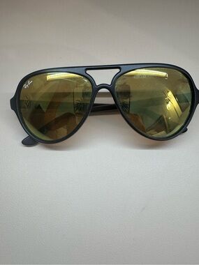 Authentic Ray-Ban RB4125 Cats 5000 Polarized Mirrored Sunglasses w/ Case